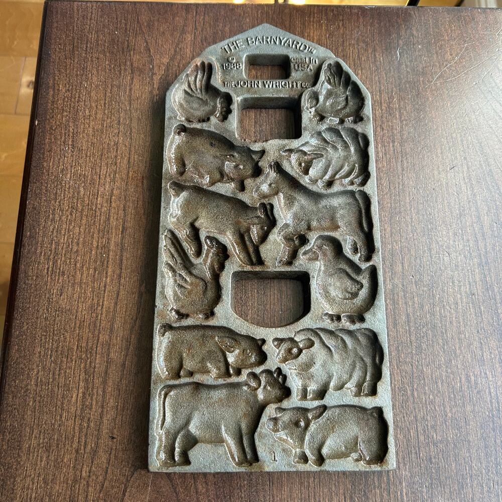 John Wright The Barnyard cast iron cookie mold manufactured in 1988